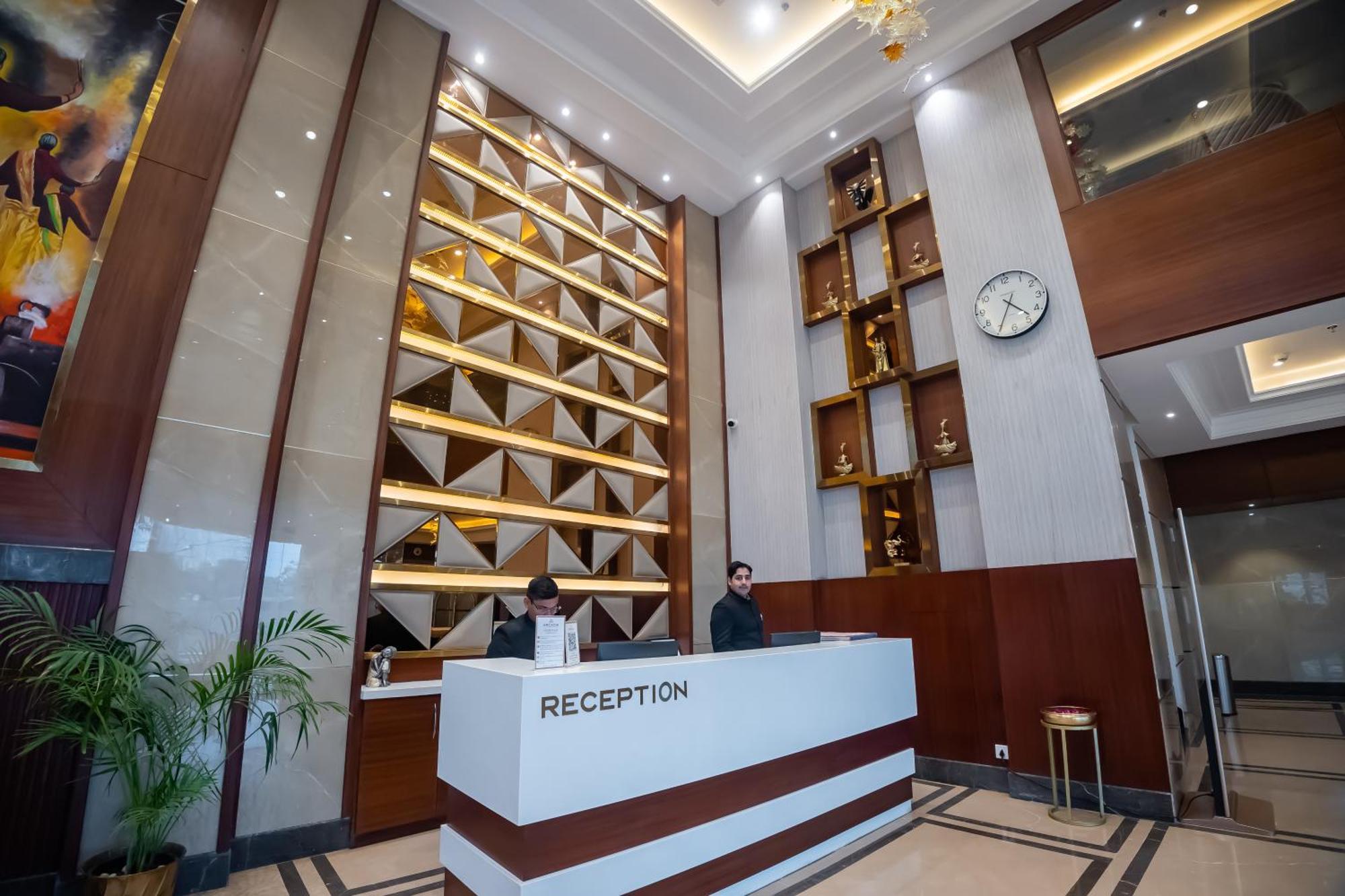 Arcadia Hotel Varanasi Eksteriør billede